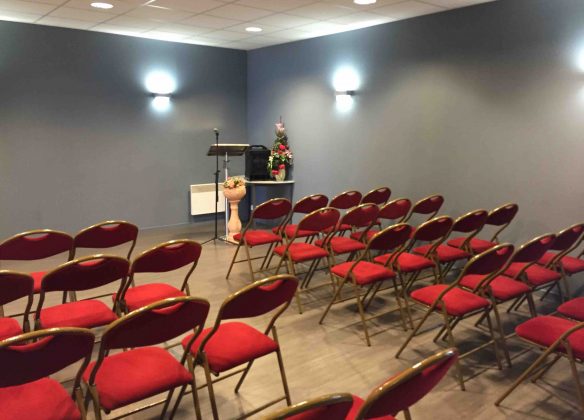 Une salle de cérémonie omni-culte